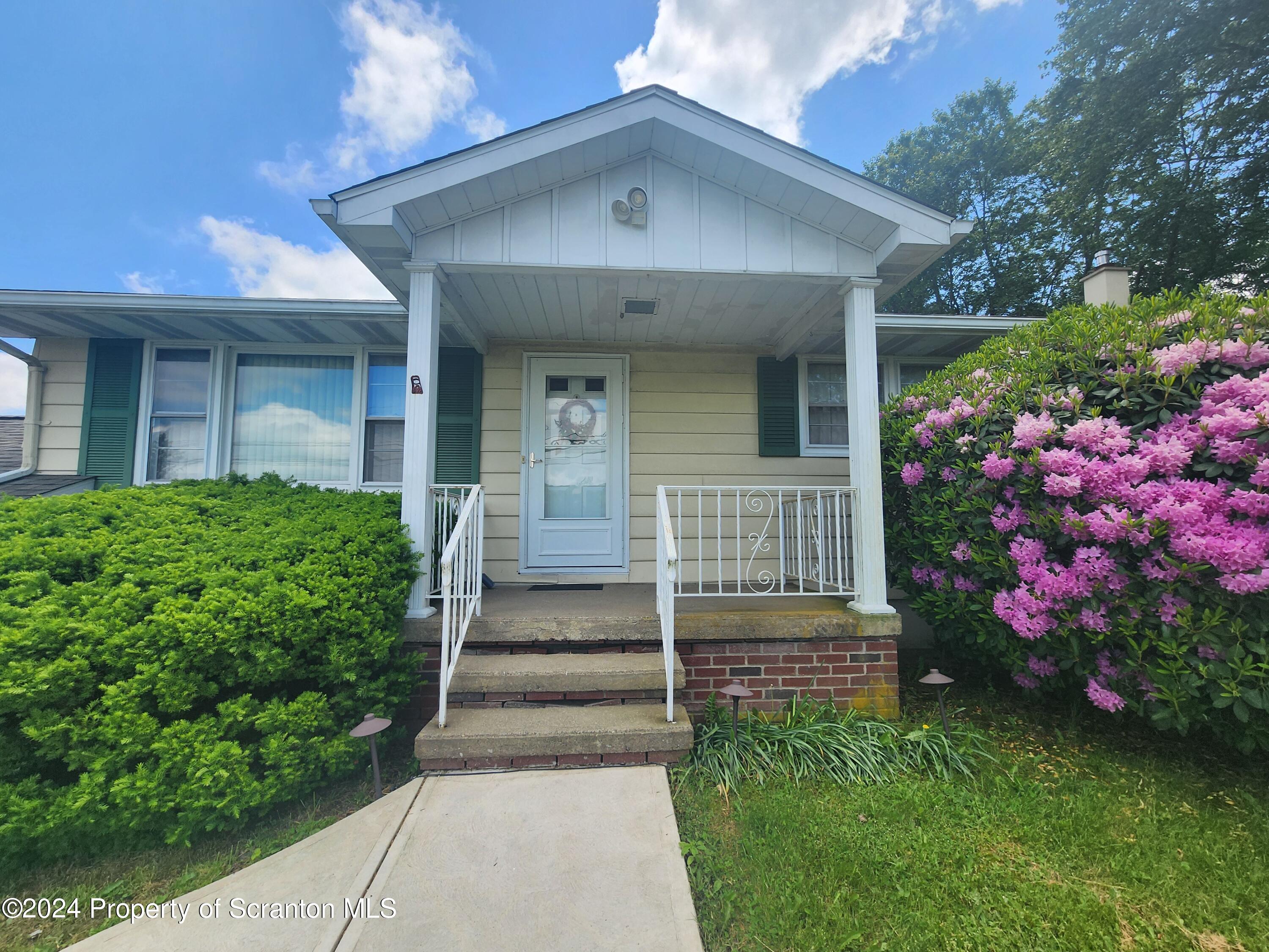 1767 Newton Ransom Boulevard Clarks Summit, PA 18411 - Photo 3 of 36 Gallery Image 3