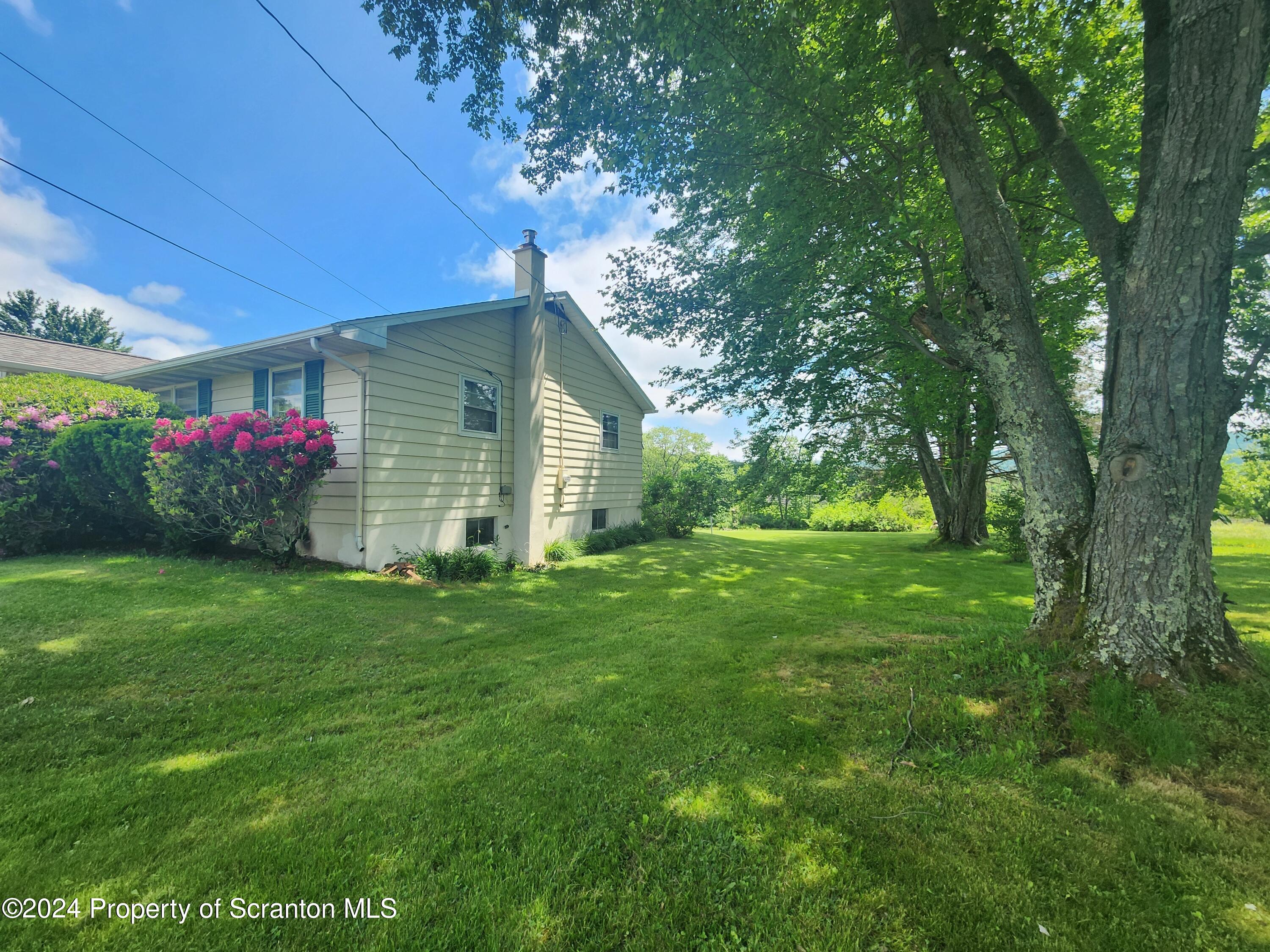 1767 Newton Ransom Boulevard Clarks Summit, PA 18411 - Photo 7 of 36 Gallery Image 7