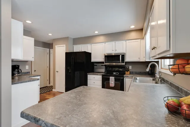 $339,900 | 806 Evergreen Drive, Holmen, WI 54636