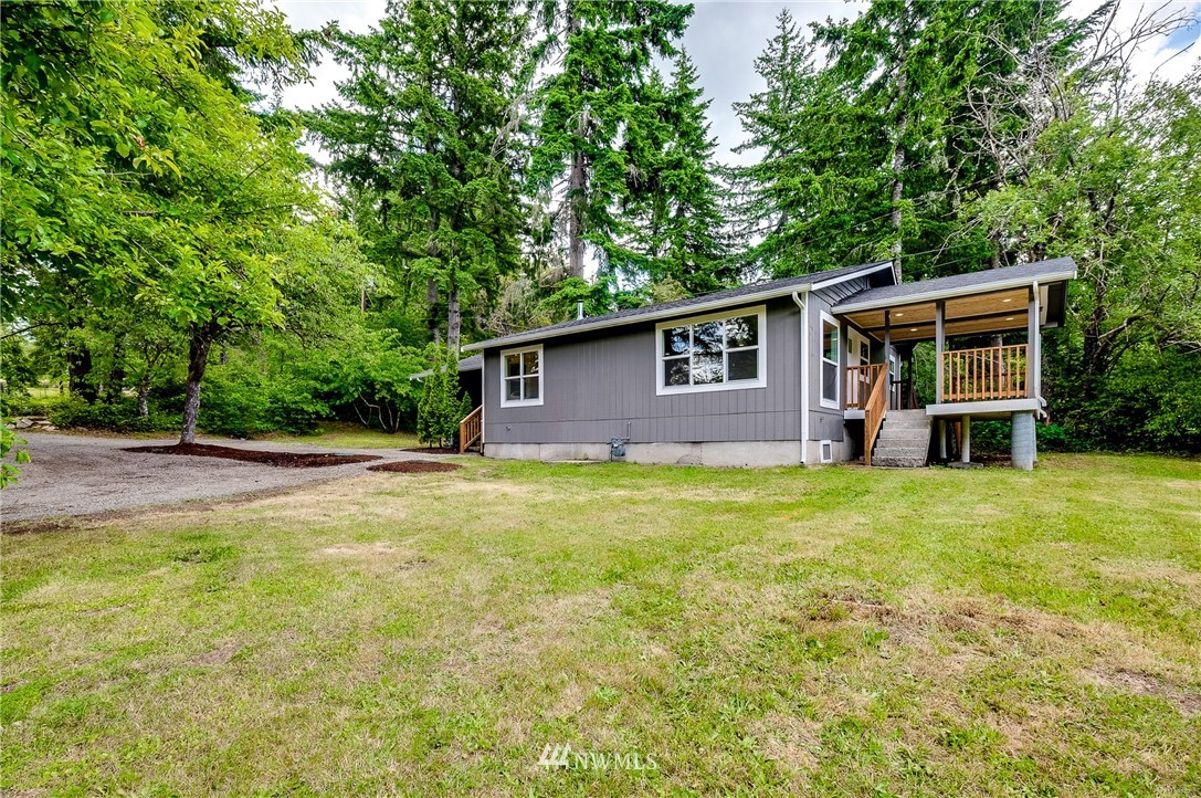 4228 Sunnyslope Road Southwest Port Orchard, WA 98367 - Photo 2 of 36 Gallery Image 2