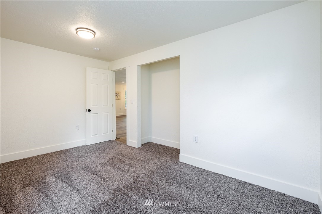 4228 Sunnyslope Road Southwest Port Orchard, WA 98367 - Photo 16 of 36 Gallery Image 16