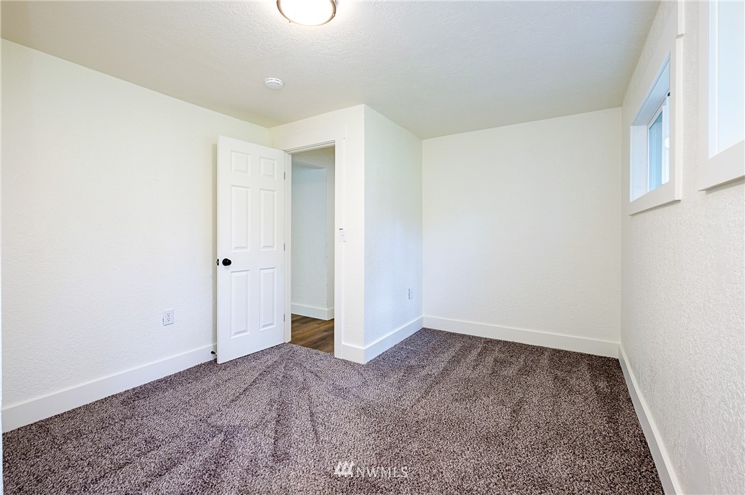 4228 Sunnyslope Road Southwest Port Orchard, WA 98367 - Photo 18 of 36 Gallery Image 18
