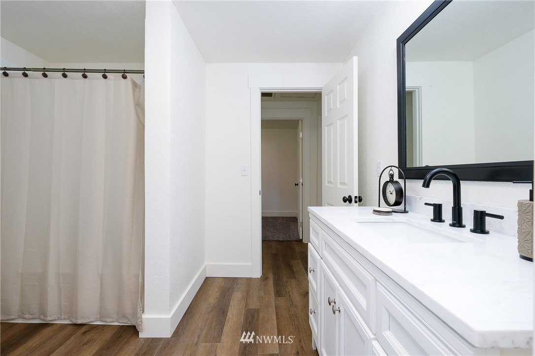 4228 Sunnyslope Road Southwest Port Orchard, WA 98367 - Photo 21 of 36 Gallery Image 21