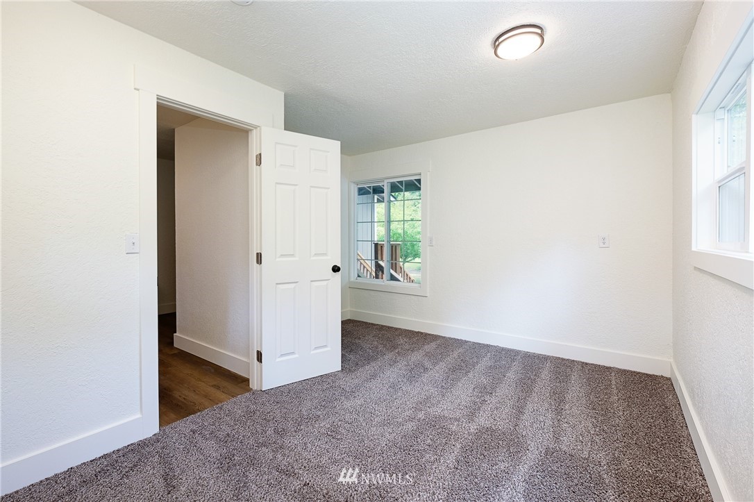 4228 Sunnyslope Road Southwest Port Orchard, WA 98367 - Photo 25 of 36 Gallery Image 25