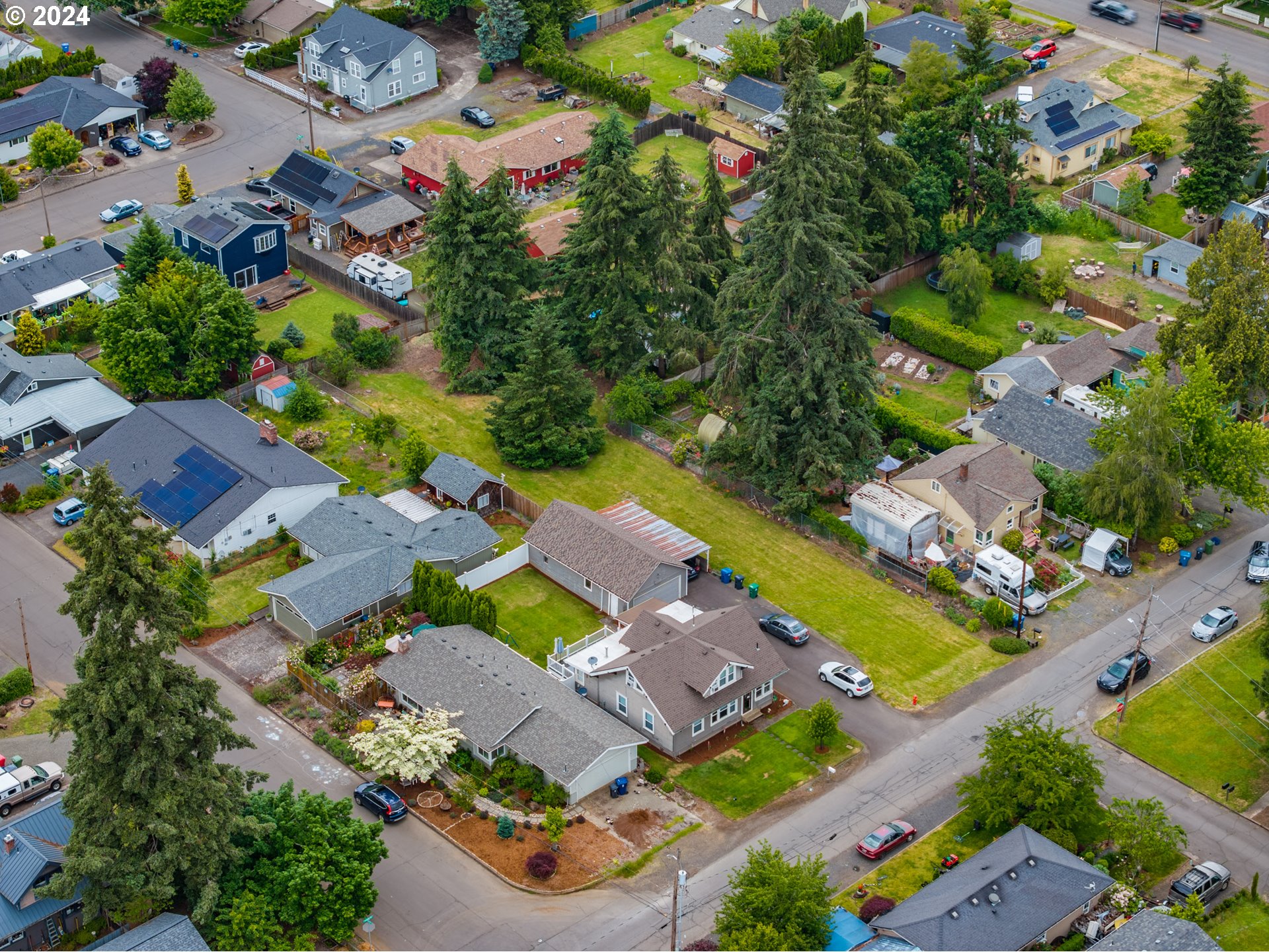 Cowing Silverton, OR 97381 - Photo 11 of 27 an aerial view of residential houses with outdoor space