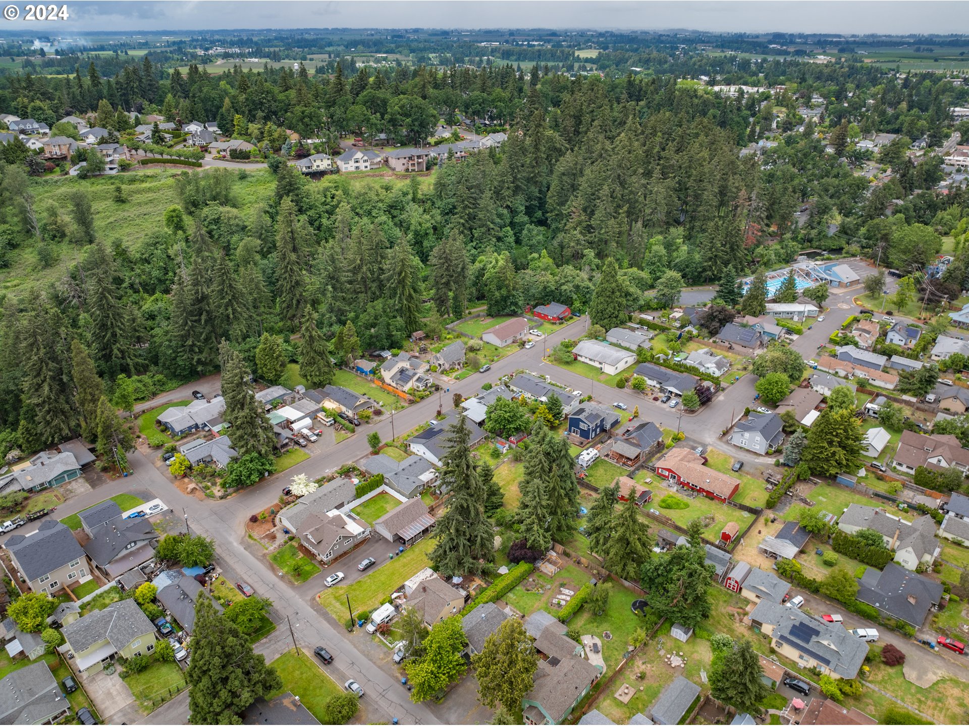 Cowing Silverton, OR 97381 - Photo 5 of 27 a view of a city