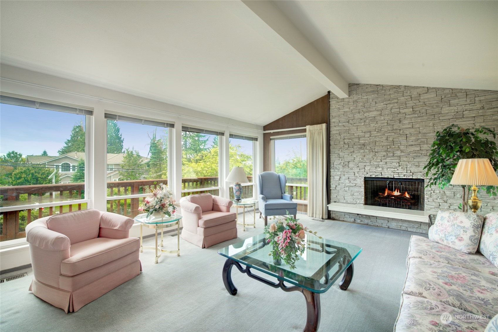 432 Olympic Avenue Edmonds, WA 98020 - Photo 10 of 34 a living room with furniture and a fireplace