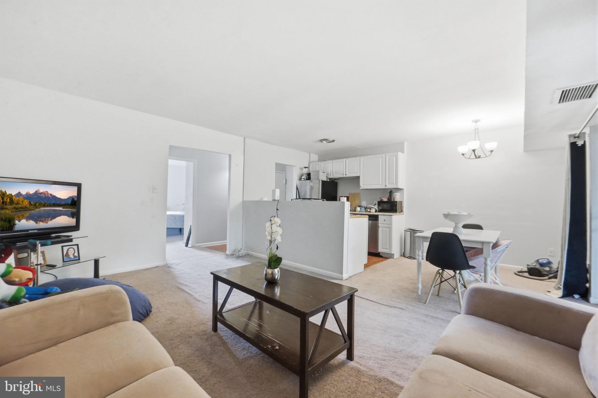 2231 Castle Rock Square, Unit 22C Reston, VA 20191 - Photo 7 of 18