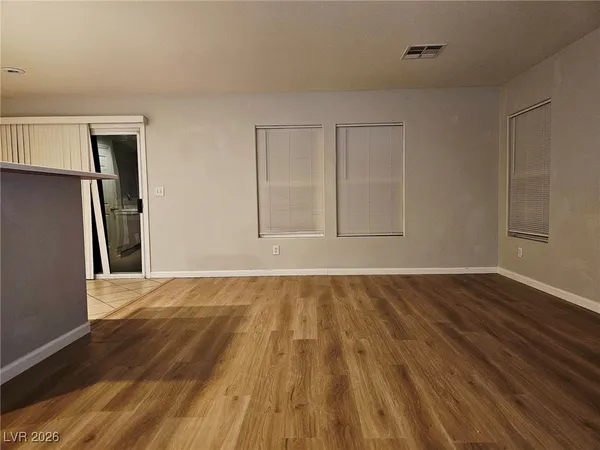 $1,900 | 6161 Wild Lilac Court, Las Vegas, NV 89141