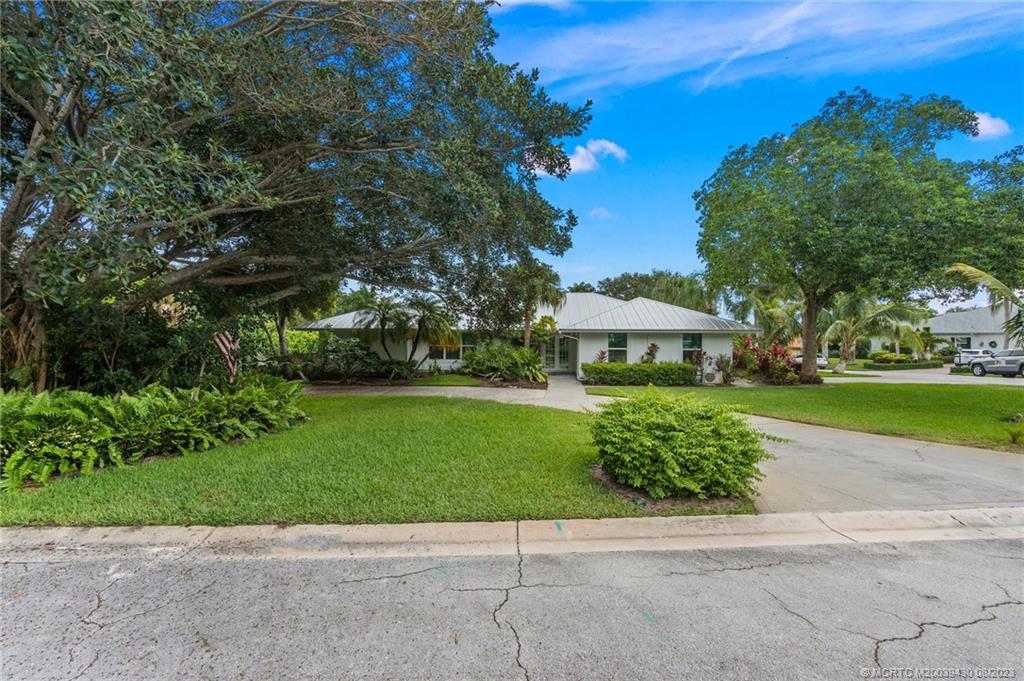 40 North River Road Stuart, FL 34996 - Photo 43 of 51 a view of a park with large trees