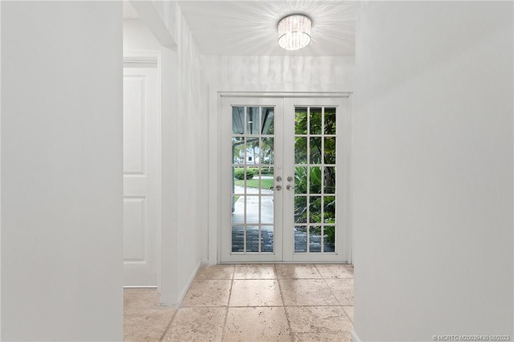 40 North River Road Stuart, FL 34996 - Photo 8 of 51 a view of an empty room with a window