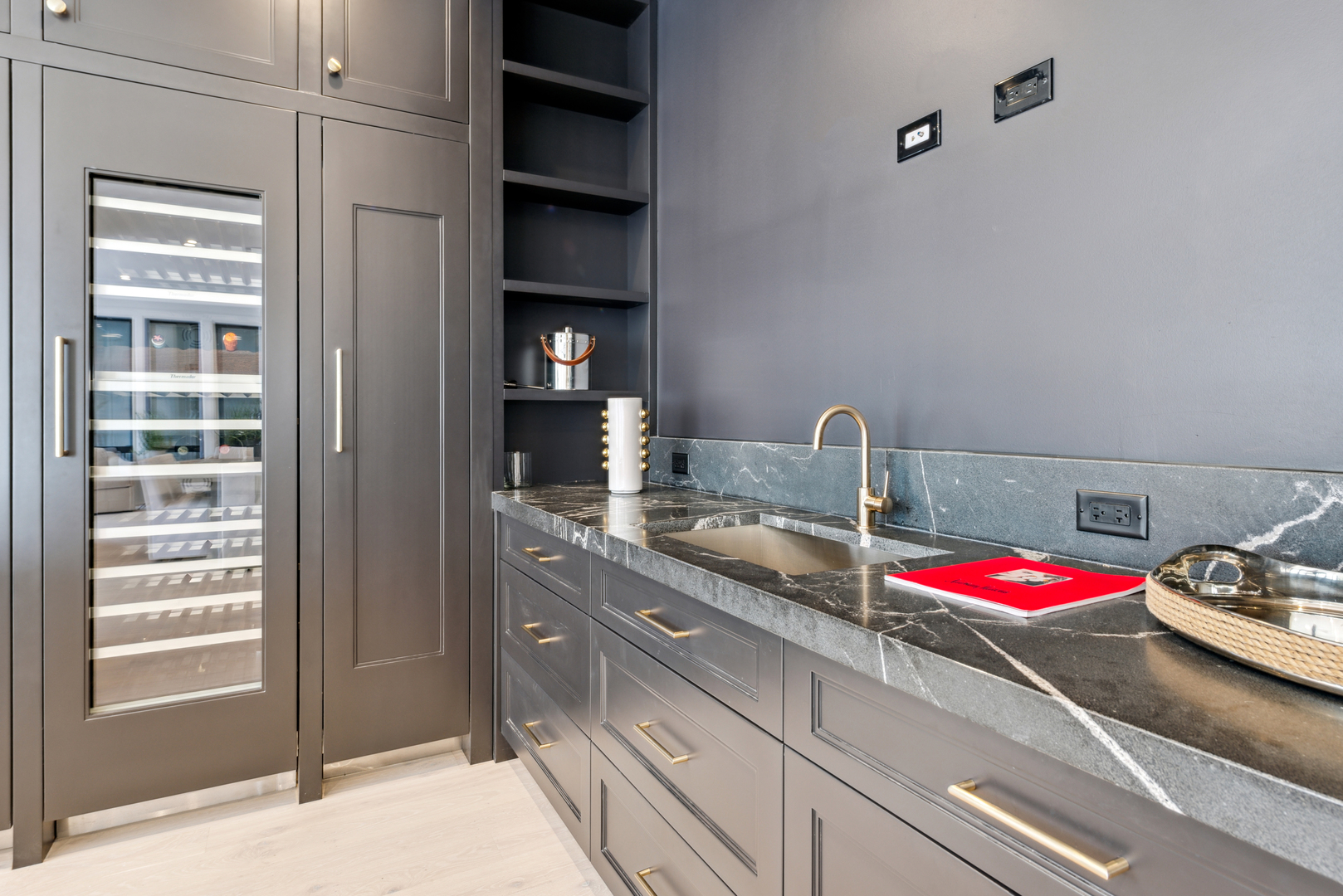 116 North Willard Court, Unit 301 Chicago, IL 60607 - Photo 17 of 38