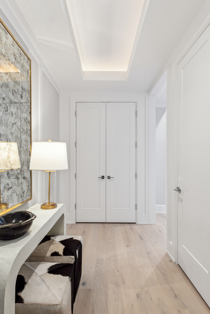 116 North Willard Court, Unit 301 Chicago, IL 60607 - Photo 2 of 38