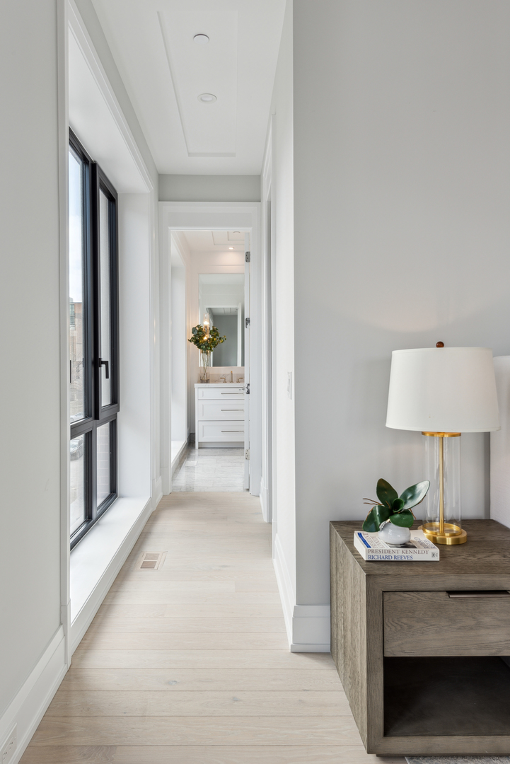 116 North Willard Court, Unit 301 Chicago, IL 60607 - Photo 26 of 38