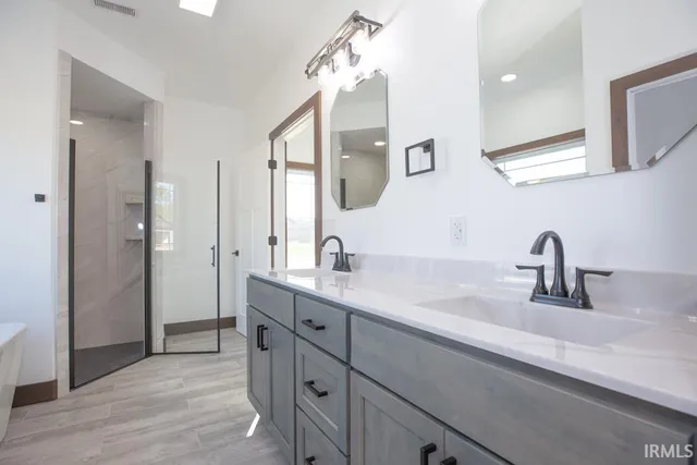 $475,000 | 3527 Sand Drive, Newburgh, IN 47630