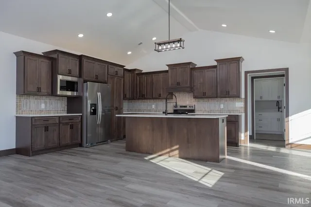 $475,000 | 3527 Sand Drive, Newburgh, IN 47630