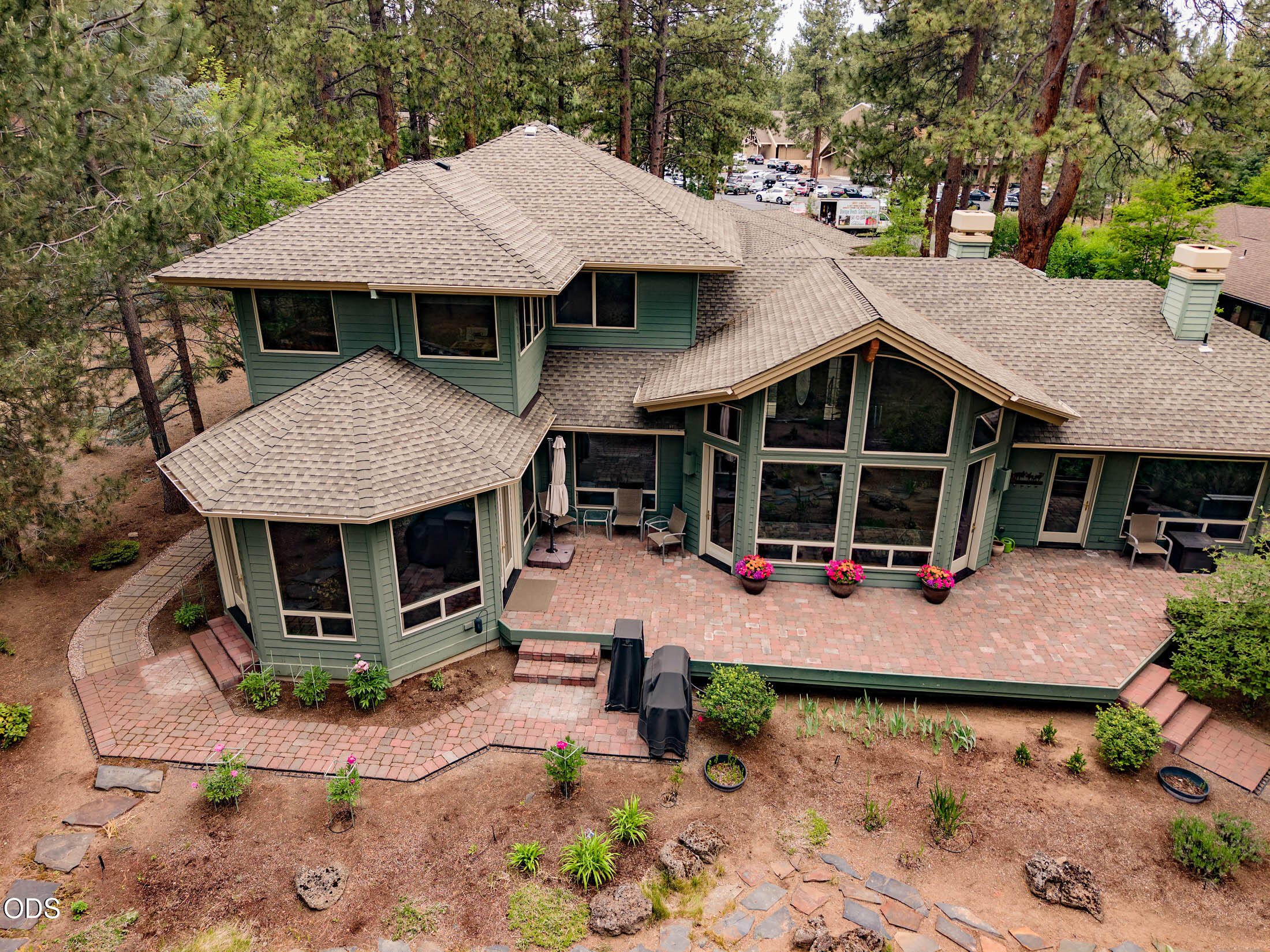 60621 Golf Village Loop Bend, OR 97702 - Photo 44 of 47