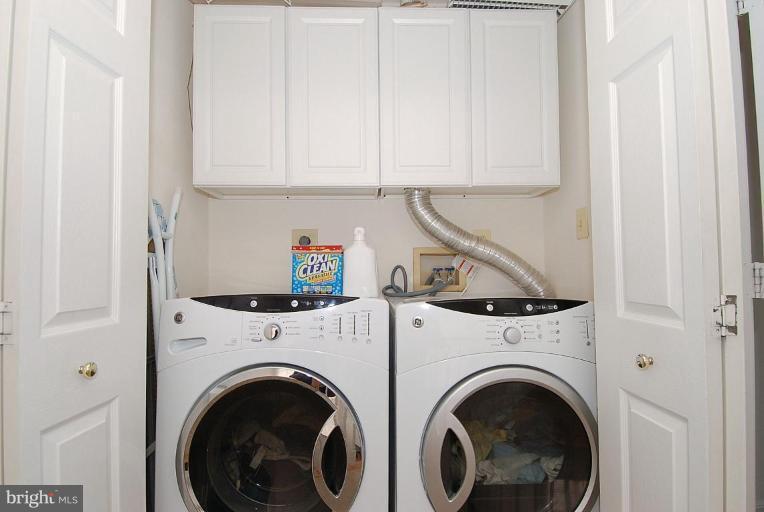 231 Little Quarry Road Gaithersburg, MD 20878 - Photo 15 of 30 Laundry Area 1