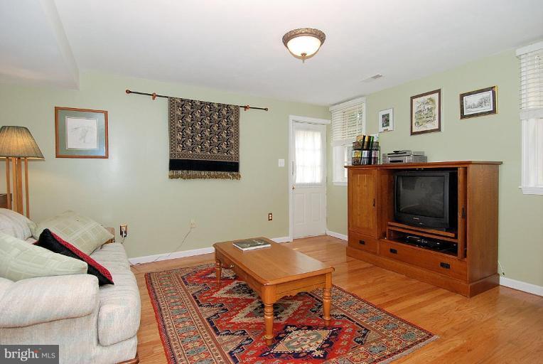 231 Little Quarry Road Gaithersburg, MD 20878 - Photo 19 of 30 Recreation Room