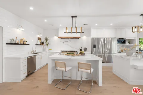 $3,999,000 | 4256 Tarzana Estates Drive, Tarzana, CA 91356