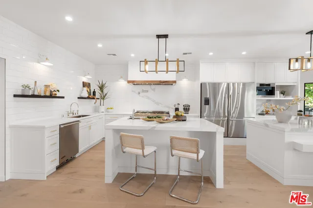 $4,199,000 | 4256 Tarzana Estates Drive, Tarzana, CA 91356