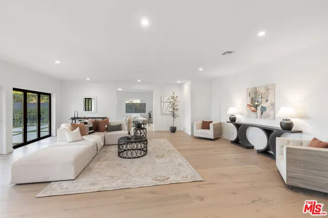 $4,199,000 | 4256 Tarzana Estates Drive, Tarzana, CA 91356