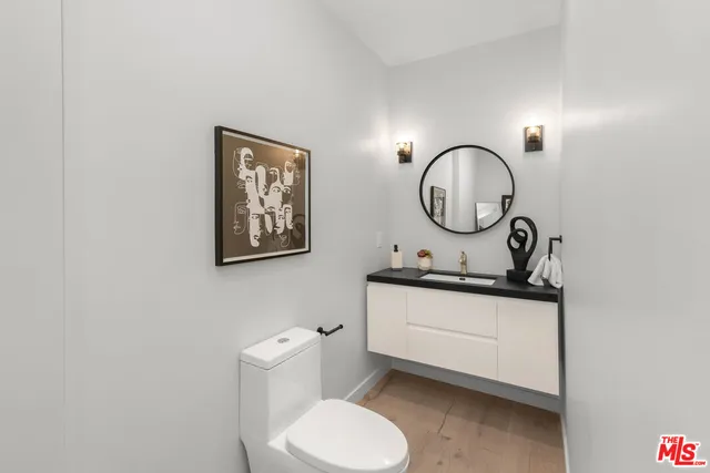 $4,199,000 | 4256 Tarzana Estates Drive, Tarzana, CA 91356