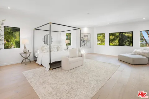 $3,999,000 | 4256 Tarzana Estates Drive, Tarzana, CA 91356