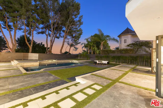 $4,199,000 | 4256 Tarzana Estates Drive, Tarzana, CA 91356