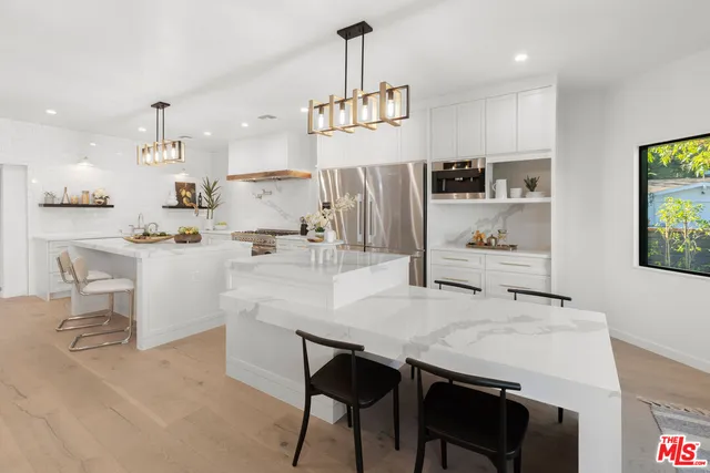 $4,199,000 | 4256 Tarzana Estates Drive, Tarzana, CA 91356