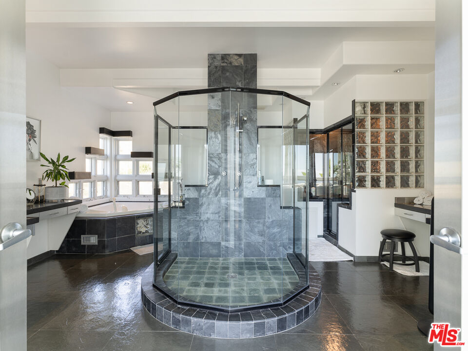 31518 Anacapa View Drive Malibu, CA 90265 - Photo 22 of 75