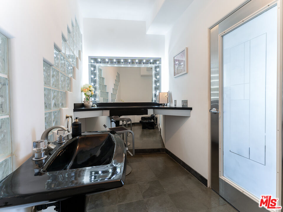 31518 Anacapa View Drive Malibu, CA 90265 - Photo 29 of 75