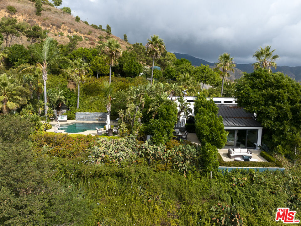 31518 Anacapa View Drive Malibu, CA 90265 - Photo 38 of 75