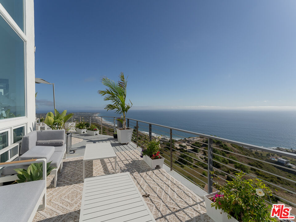 31518 Anacapa View Drive Malibu, CA 90265 - Photo 5 of 75
