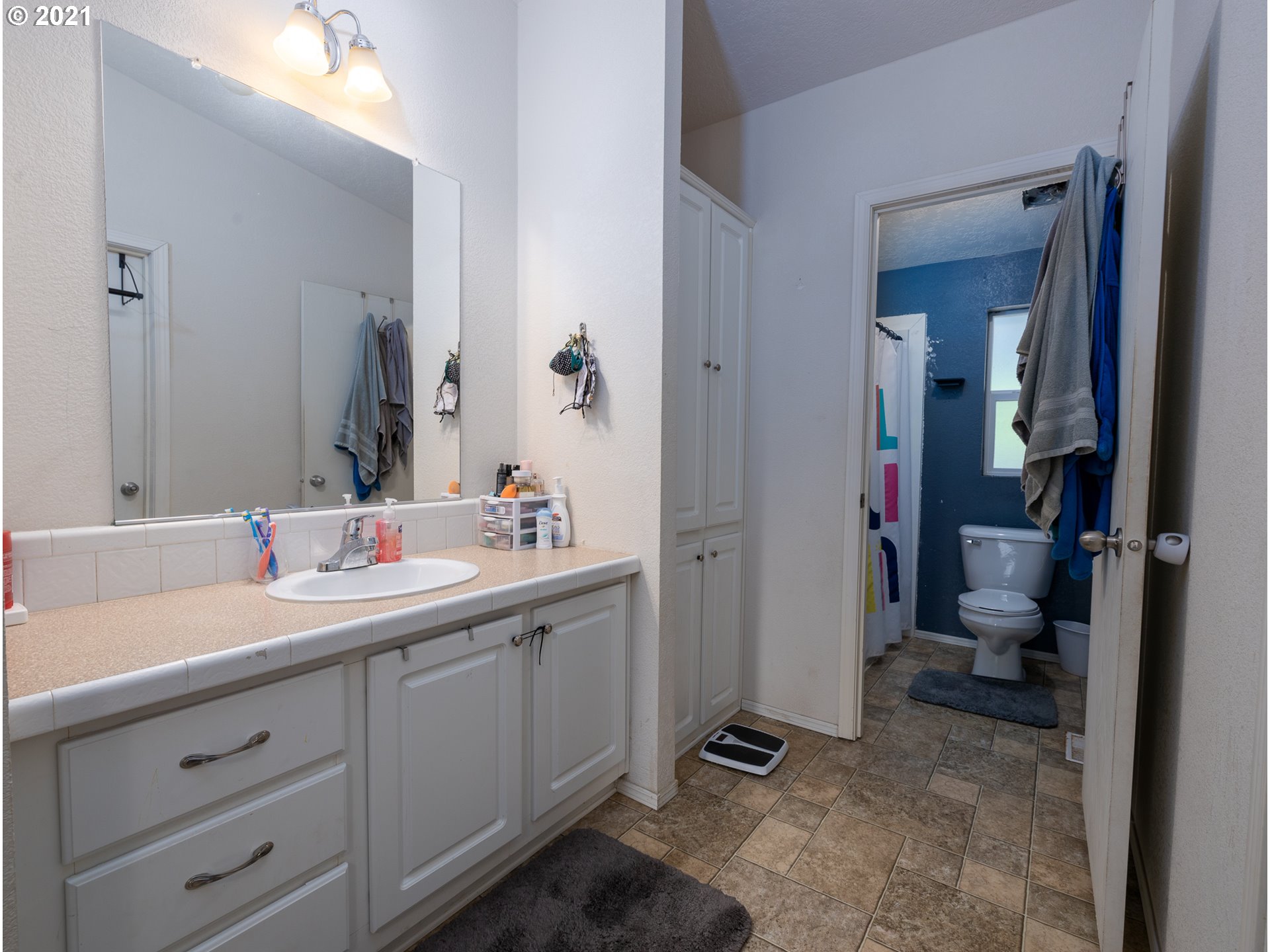 208 Hicks Road Castle Rock, WA 98611 - Photo 12 of 23 Gallery Image 12