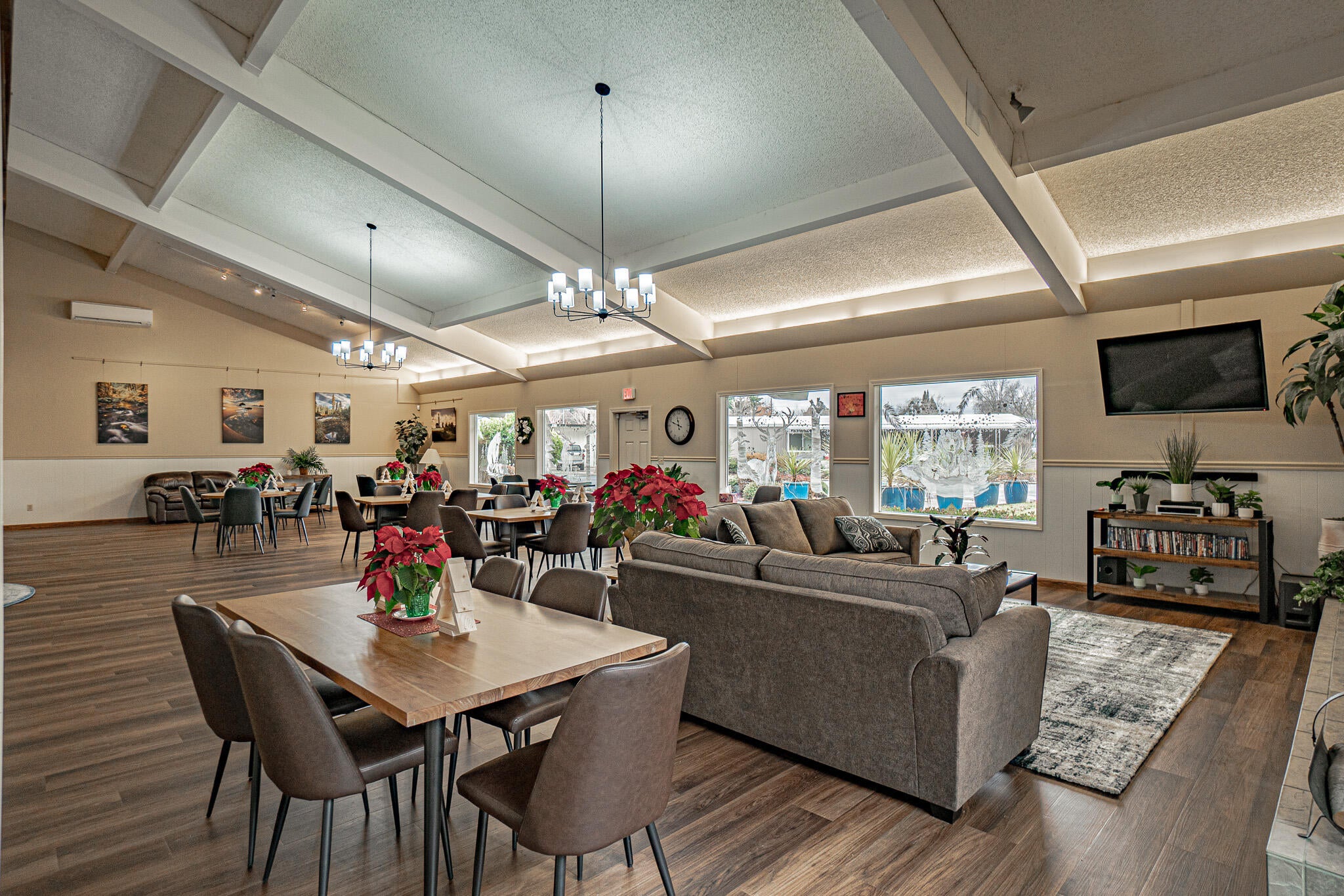 2252 Table Rock Road, Unit SPC 76 Medford, OR 97501 - Photo 24 of 26 24 Club House