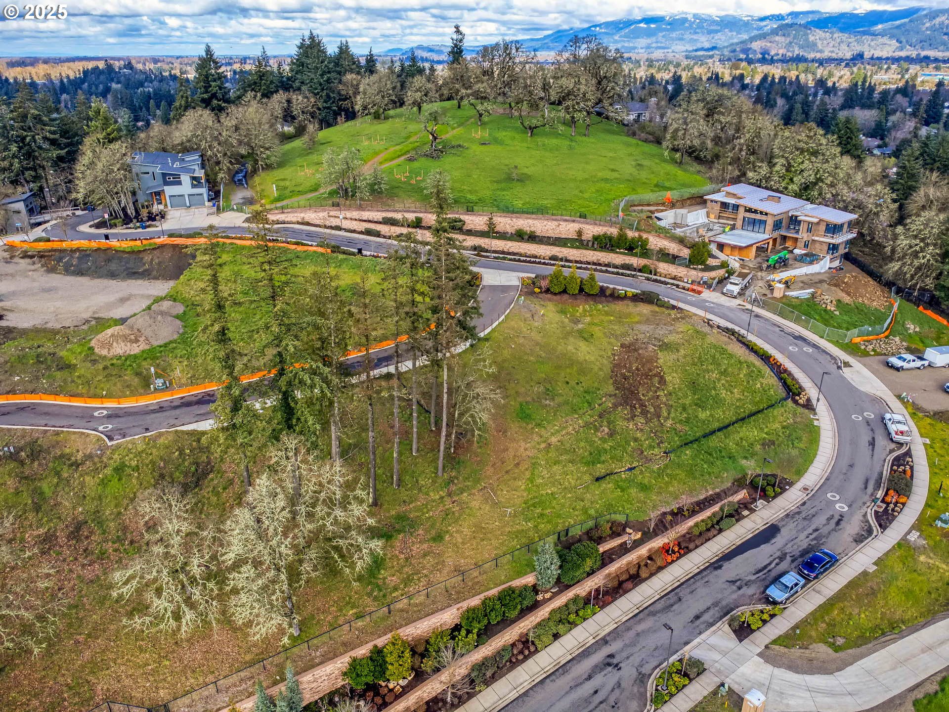 1282 Evening Star Lane Eugene, OR 97401 - Photo 32 of 38 an aerial view of residential houses with outdoor space and a lake view