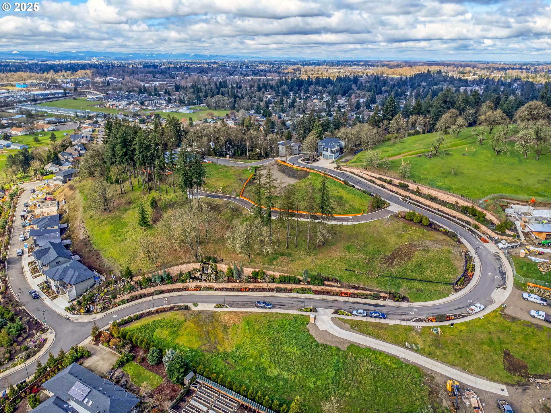 1282 Evening Star Lane Eugene, OR 97401 - Photo 34 of 38 an aerial view of a swimming pool with a yard
