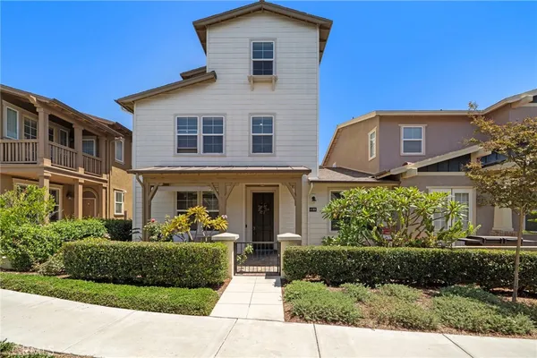 $1,488,000 | 221 Landmark Lane, Tustin, CA 92782