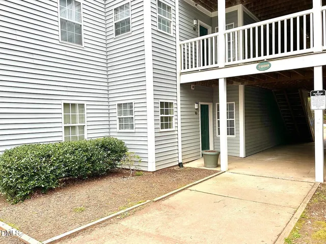 $1,950 | 2000 University Woods Road, Unit 102, Raleigh, NC 27603