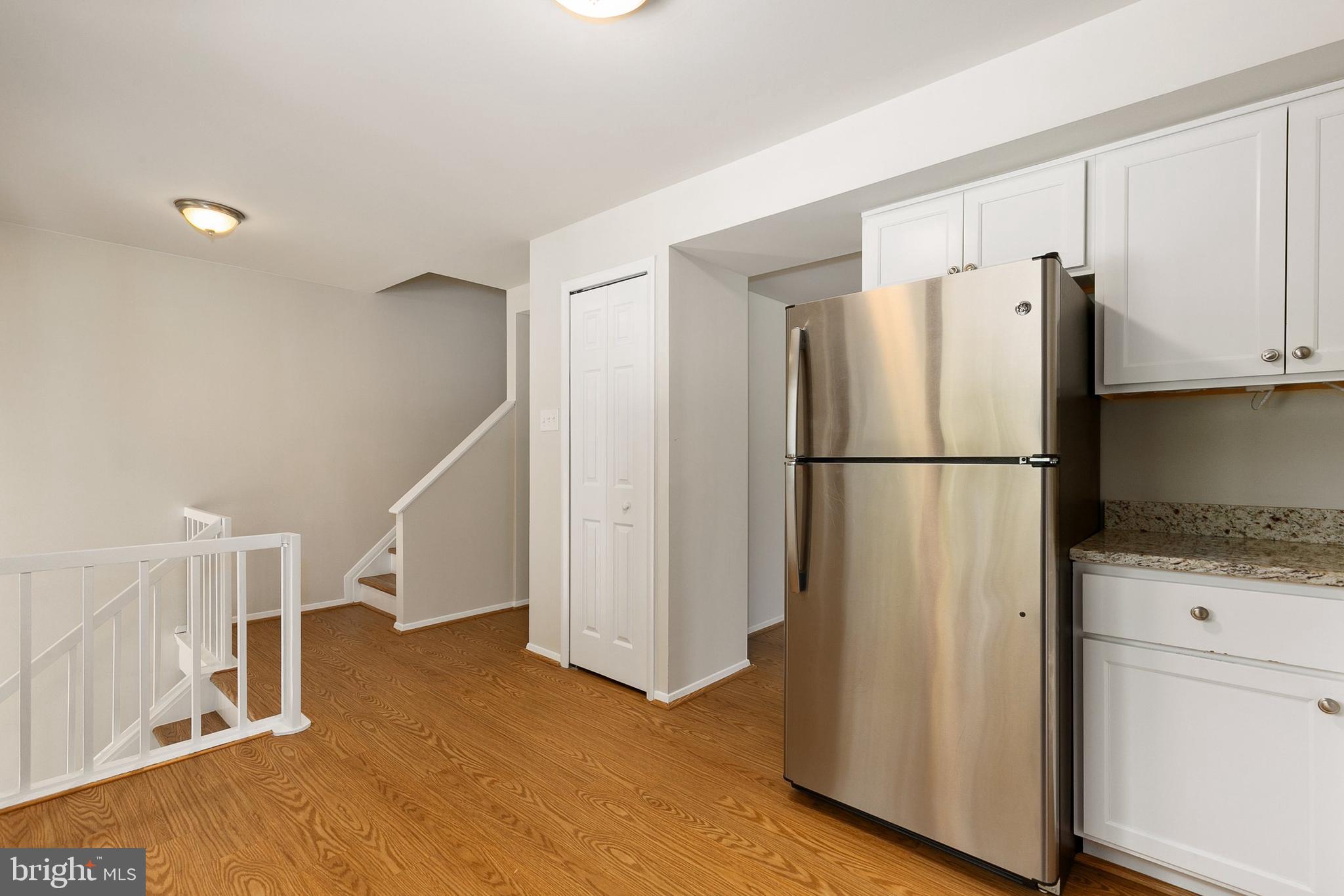 7383 Hickory Log Circle Columbia, MD 21045 - Photo 6 of 39