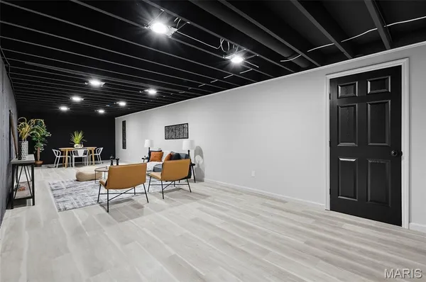 $675,000 | 406 Meyer Avenue, St. Louis, MO 63122
