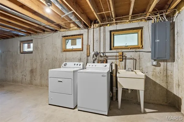 $675,000 | 406 Meyer Avenue, St. Louis, MO 63122