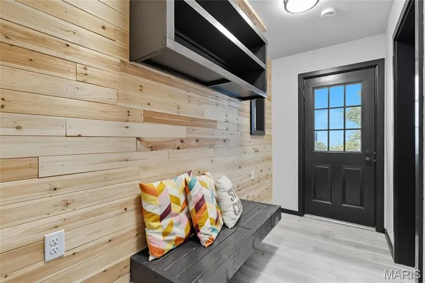 $675,000 | 406 Meyer Avenue, St. Louis, MO 63122