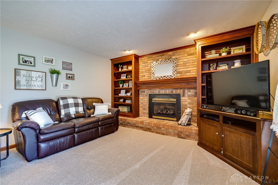 3527 Big Tree Road Bellbrook, OH 45305 - Photo 17 of 64 Gallery Image 17