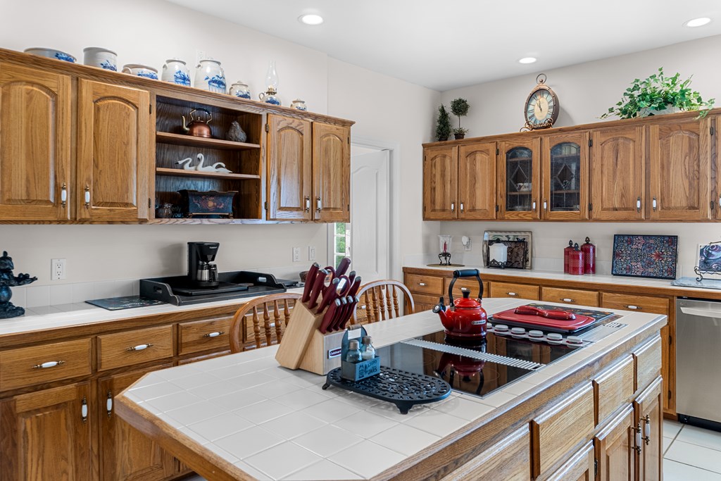 94 Patton Hill Road Franklin, NC 28734 - Photo 19 of 62