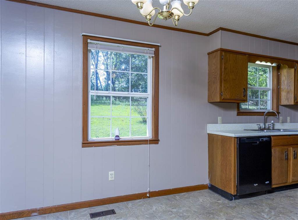 3377 Oak Hill Road Dayton, TN 37321 - Photo 6 of 26 6