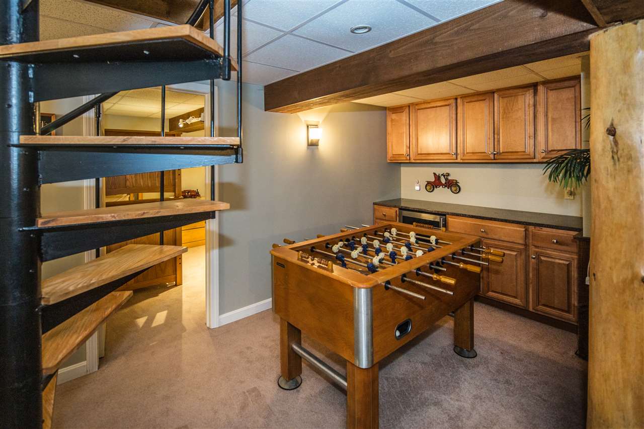2841 East Mountain Road Killington, VT 05751 - Photo 22 of 26