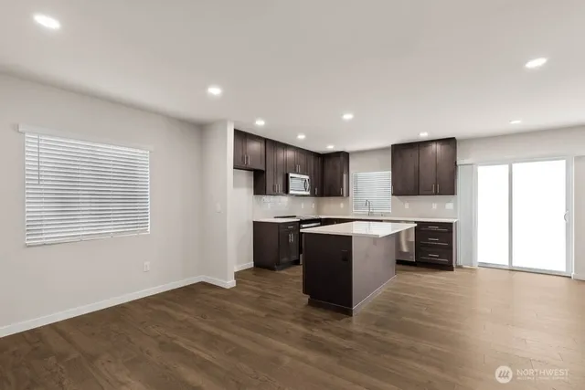 $1,174,995 | 3813 194th Place Southeast, Bothell, WA 98012