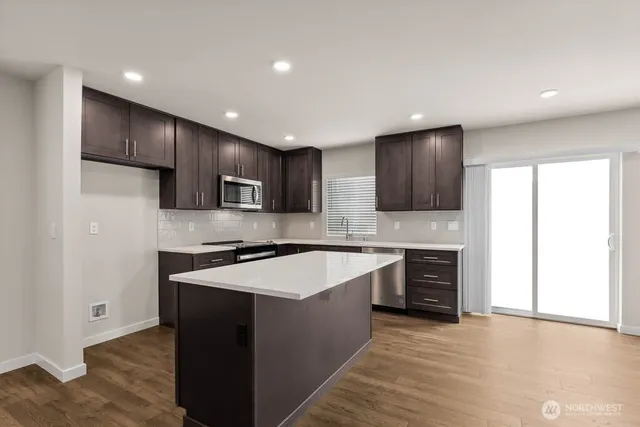 $1,174,995 | 3813 194th Place Southeast, Bothell, WA 98012